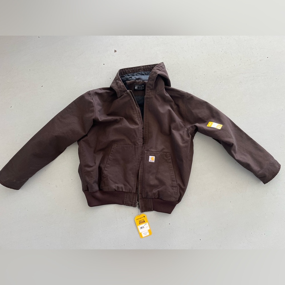 Carhartt XL loose fit J130M . Brand new never worn . Brown Quilted Jacket